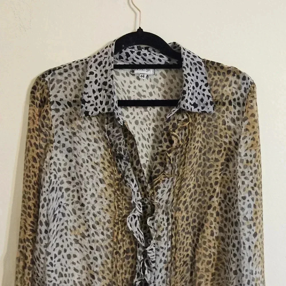 Graciela Grin Animal Print Blouse - Picture 4 of 5